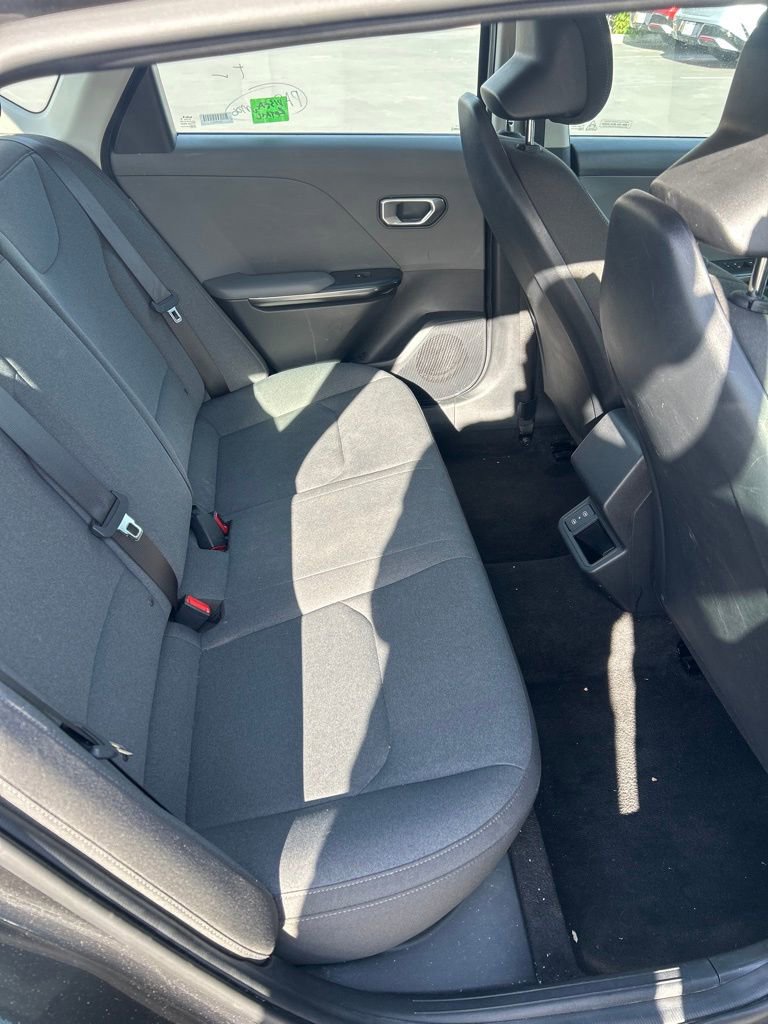 Used 2025 Kia K4 FWD image 13