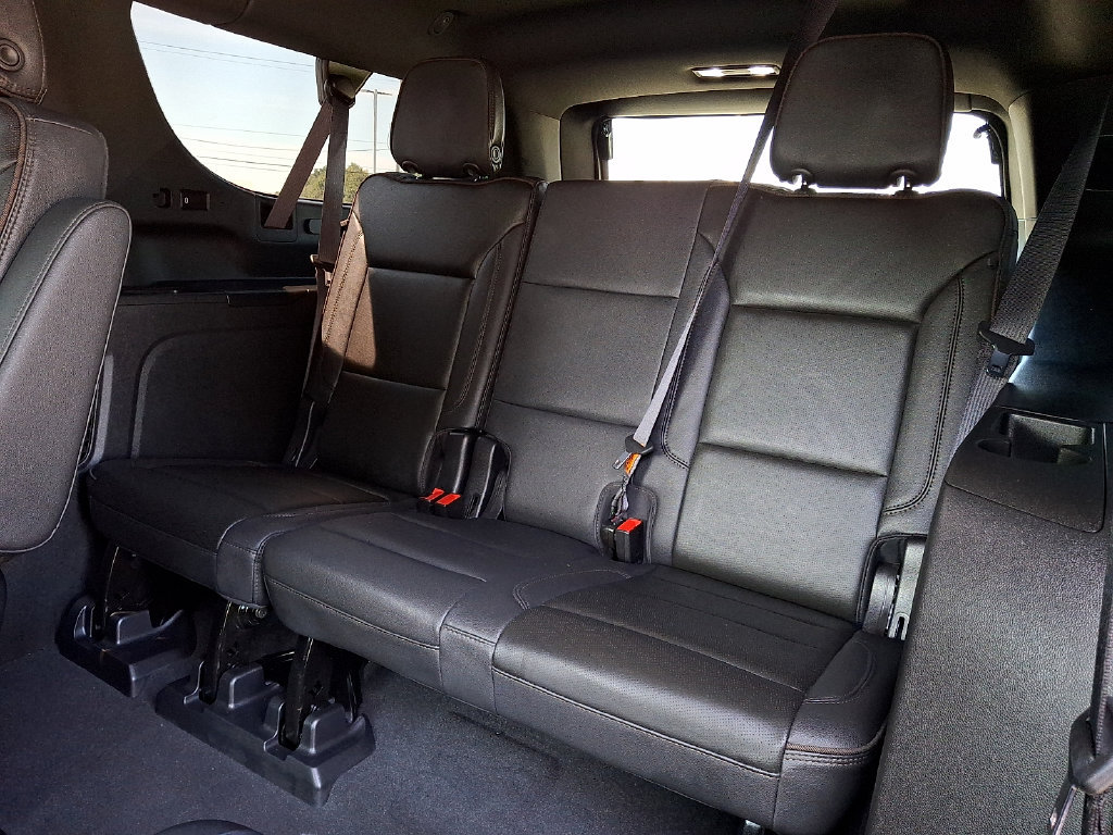 Certified 2022 Chevrolet Suburban High Country AWD/4WD image 11