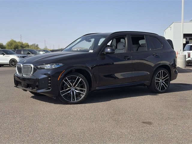 Used 2026 BMW X5 sDrive40i w/ M Sport Package RWD image 2