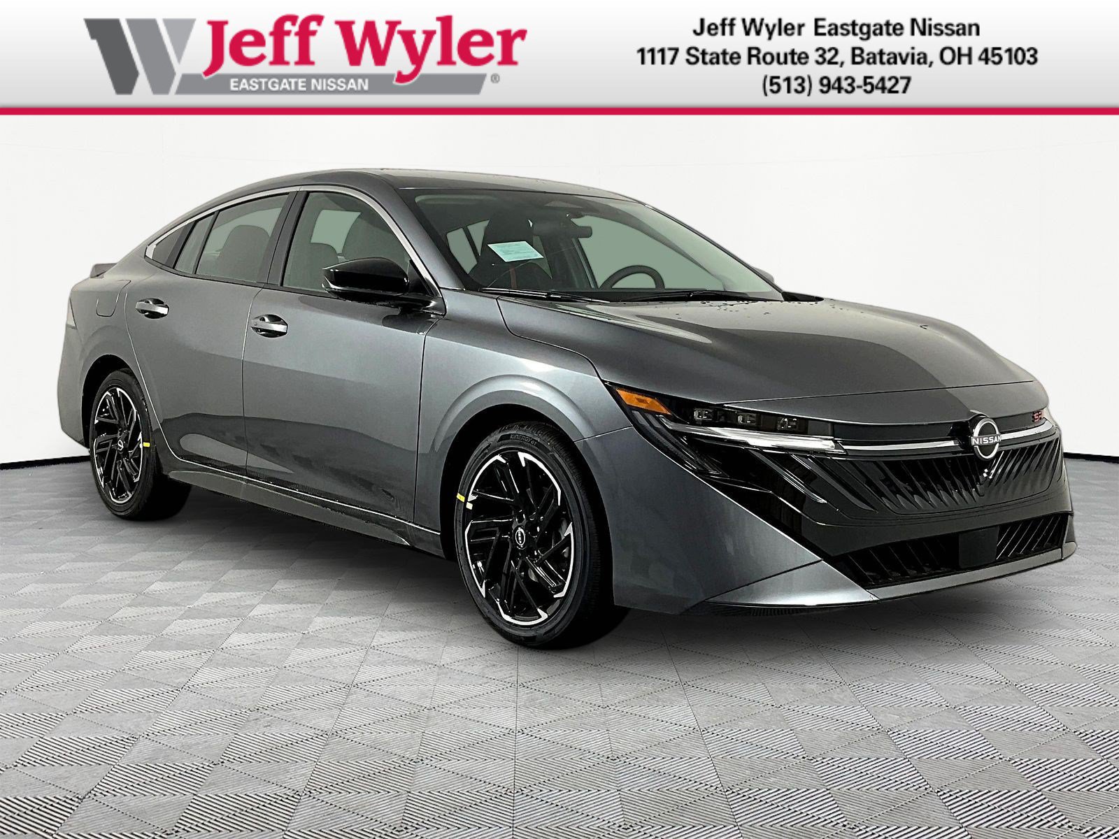 New 2026 Nissan Sentra SR w/ Floor Mat Package FWD image 3