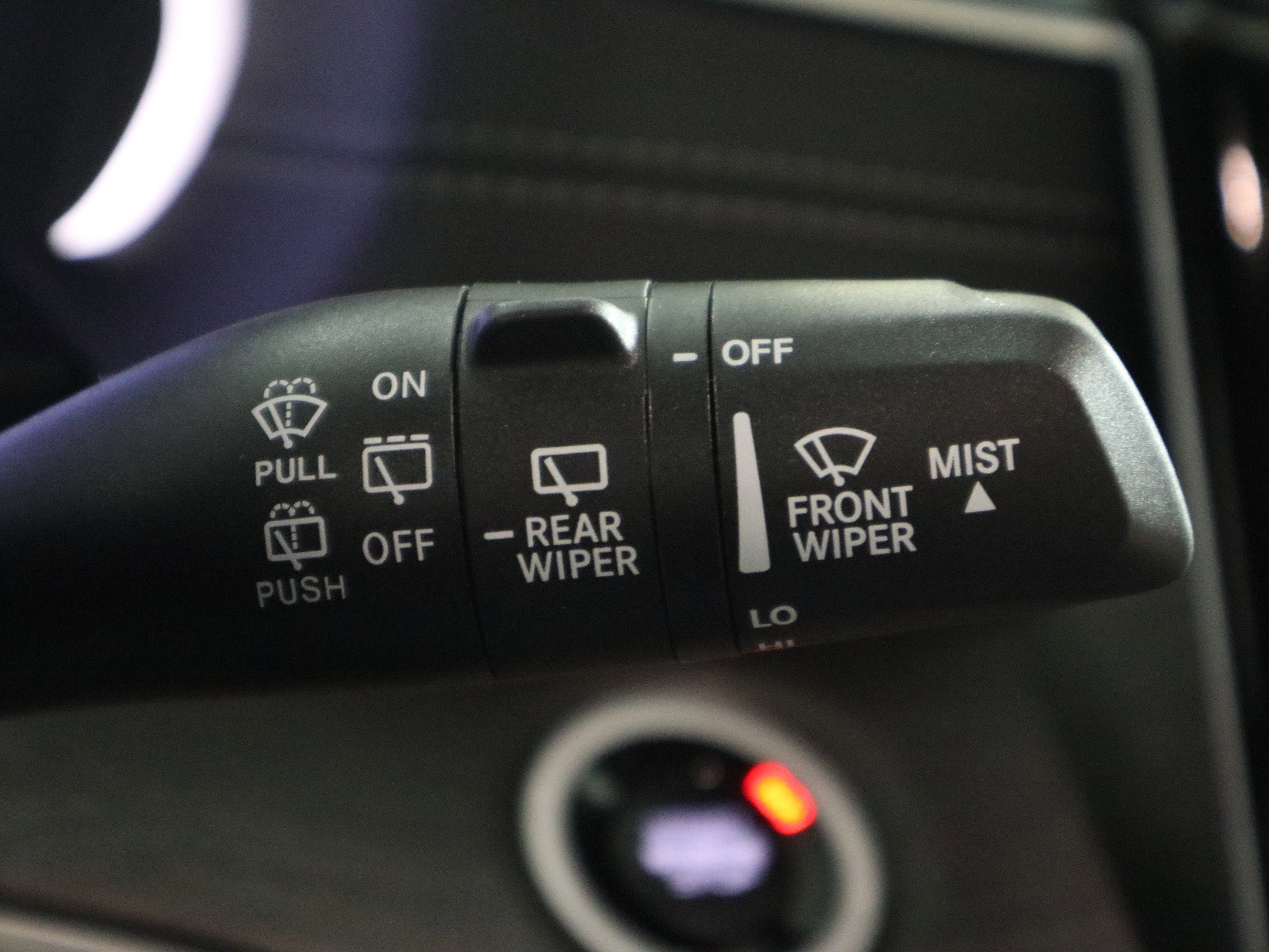 New 2025 Jeep Grand Cherokee Limited w/ Luxury Tech Group II image 30