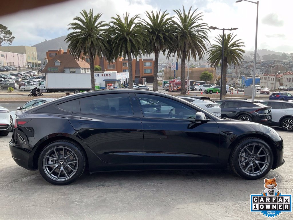 Used 2023 Tesla Model 3 Standard Range RWD image 3