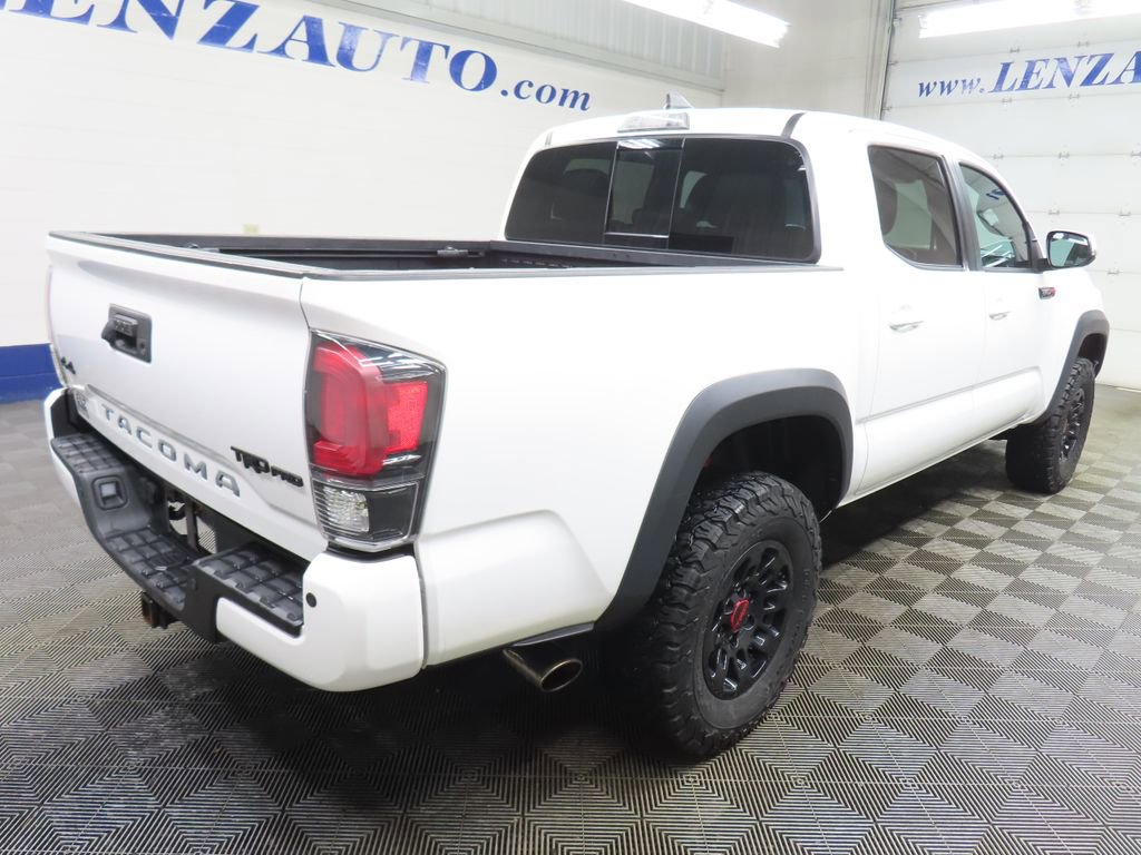 Used 2017 Toyota Tacoma TRD Pro image 4