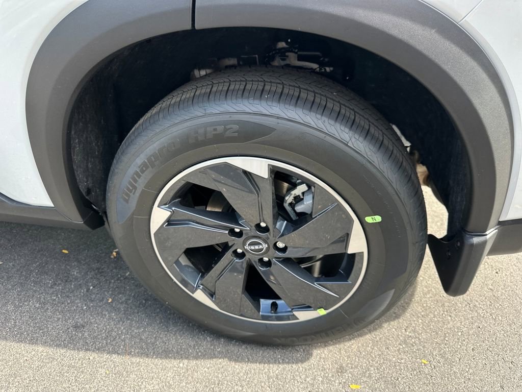 New 2026 Nissan Rogue SV image 34