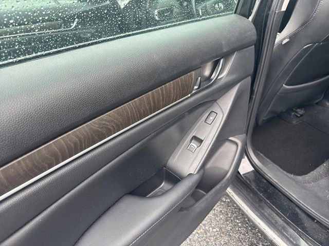 Used 2022 Honda Accord Touring image 12