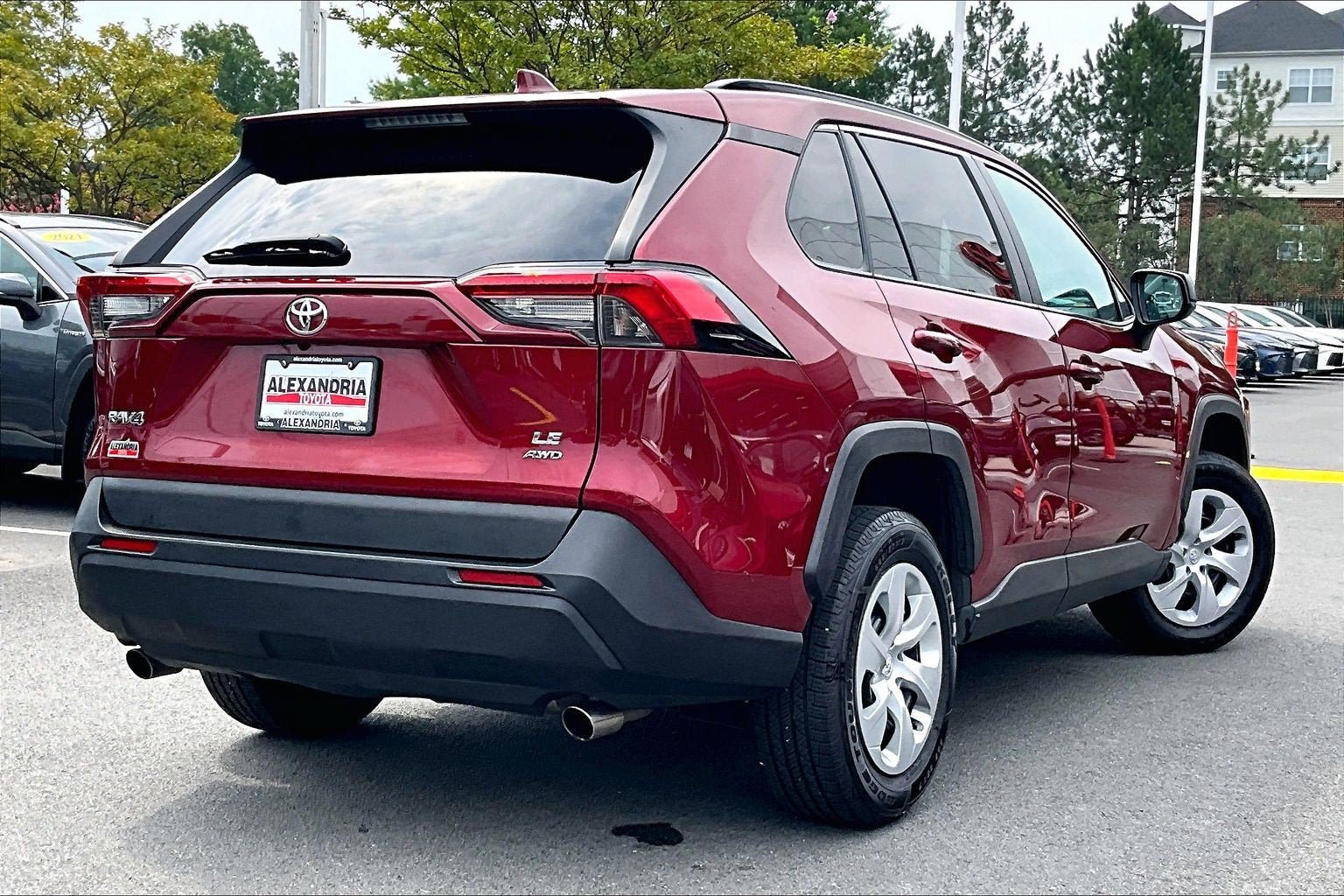 Used 2019 Toyota RAV4 LE w/ All Weather Liner Package AWD/4WD image 12