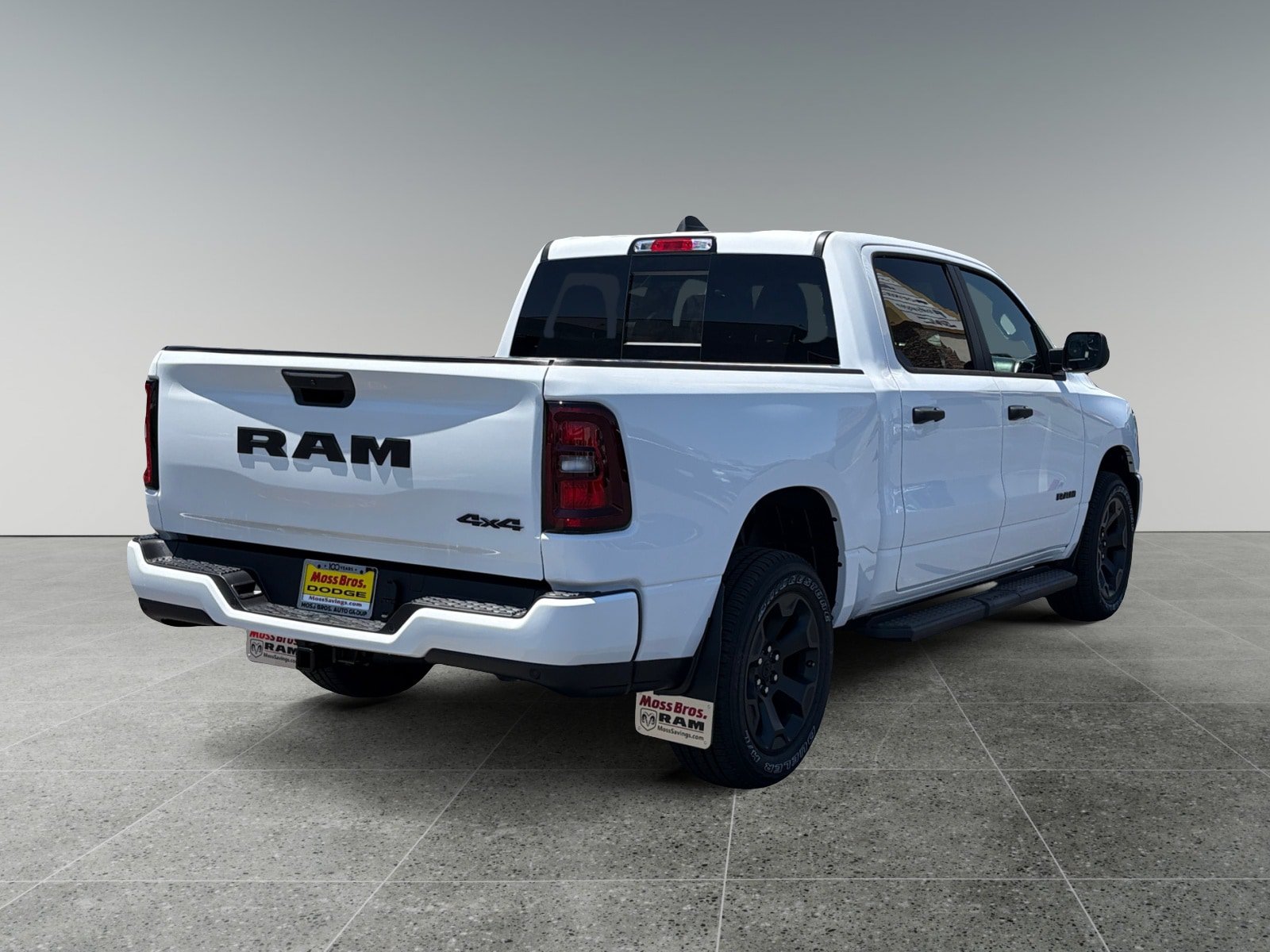 New 2026 RAM 1500 Express AWD/4WD image 5