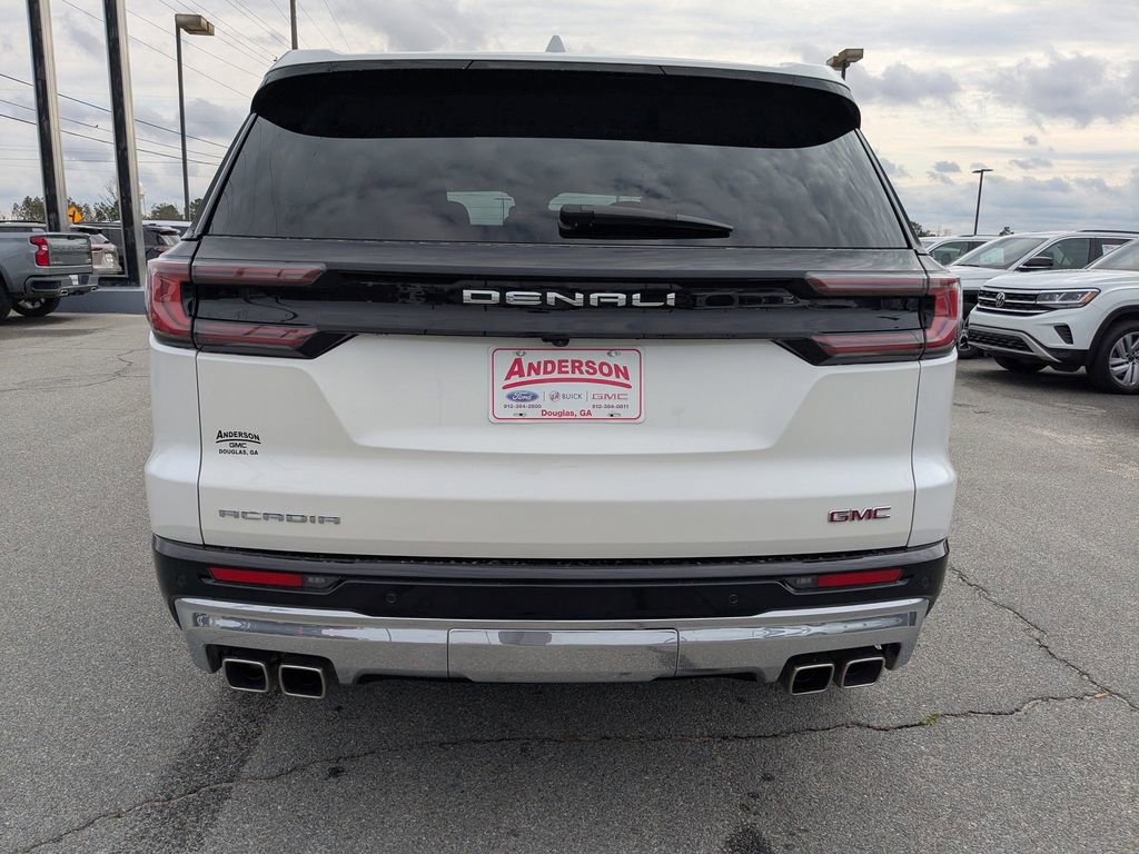 Used 2024 GMC Acadia Denali image 5