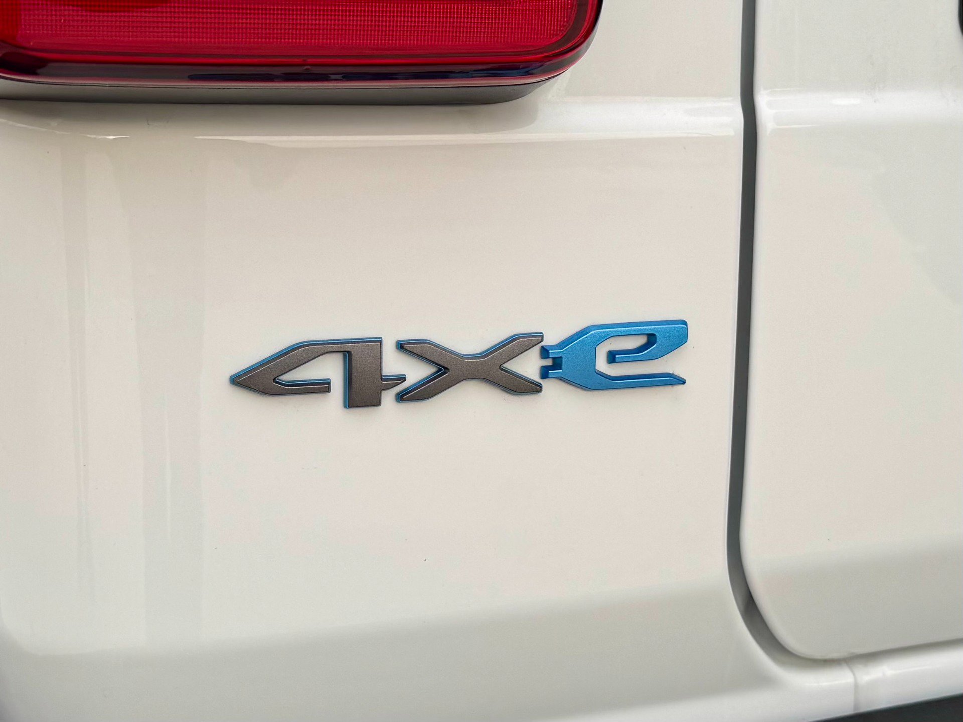 Used 2025 Jeep Wrangler Unlimited Rubicon 4xe image 63