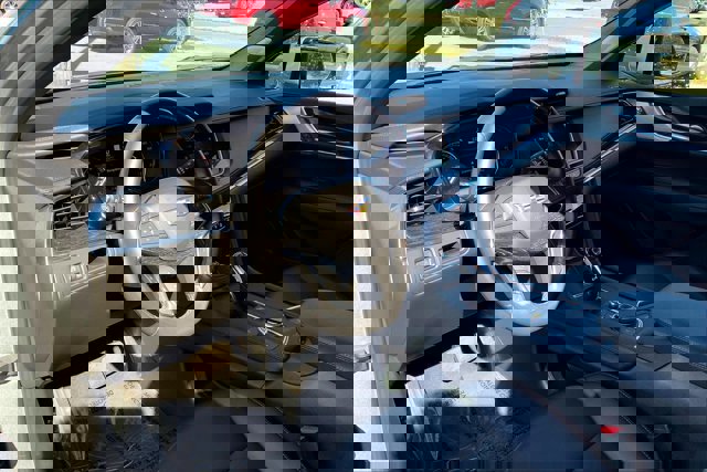 Used 2023 Cadillac XT5 Premium Luxury image 14