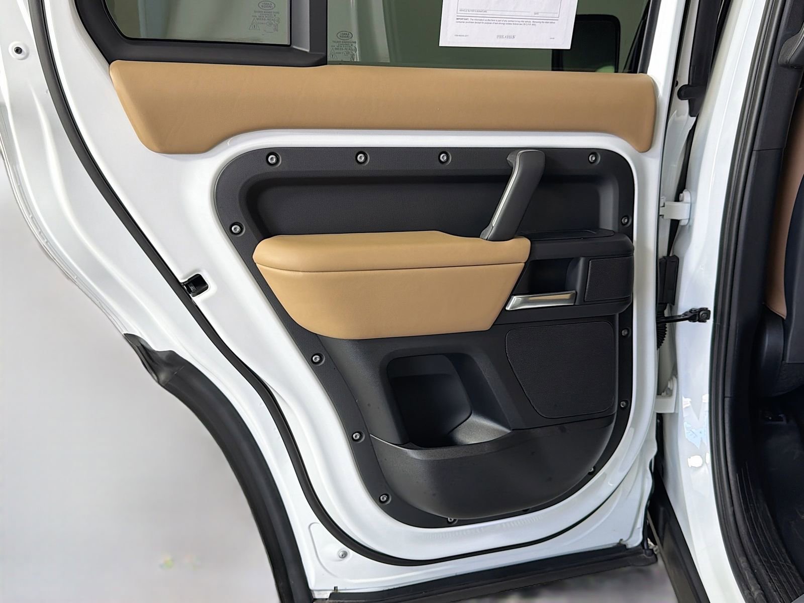 Certified 2025 Land Rover Defender 110 S AWD/4WD image 26
