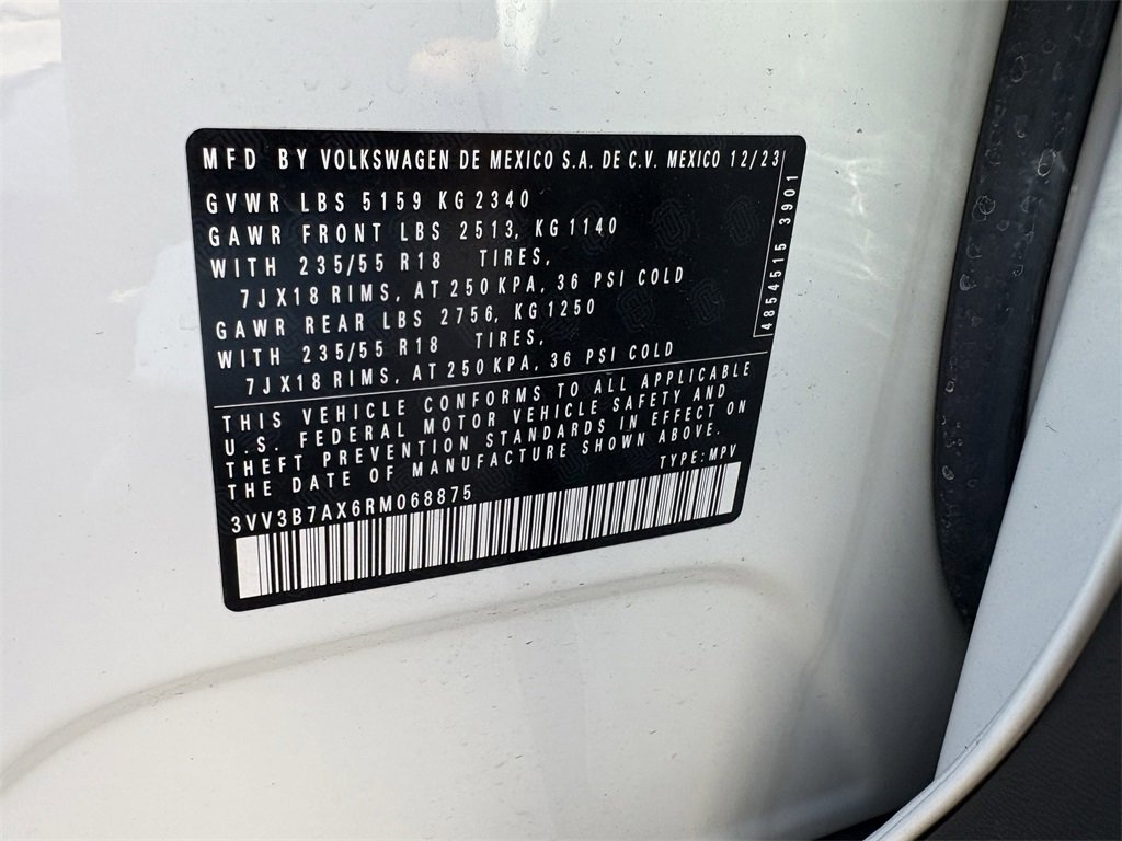 Certified 2024 Volkswagen Tiguan SE image 31