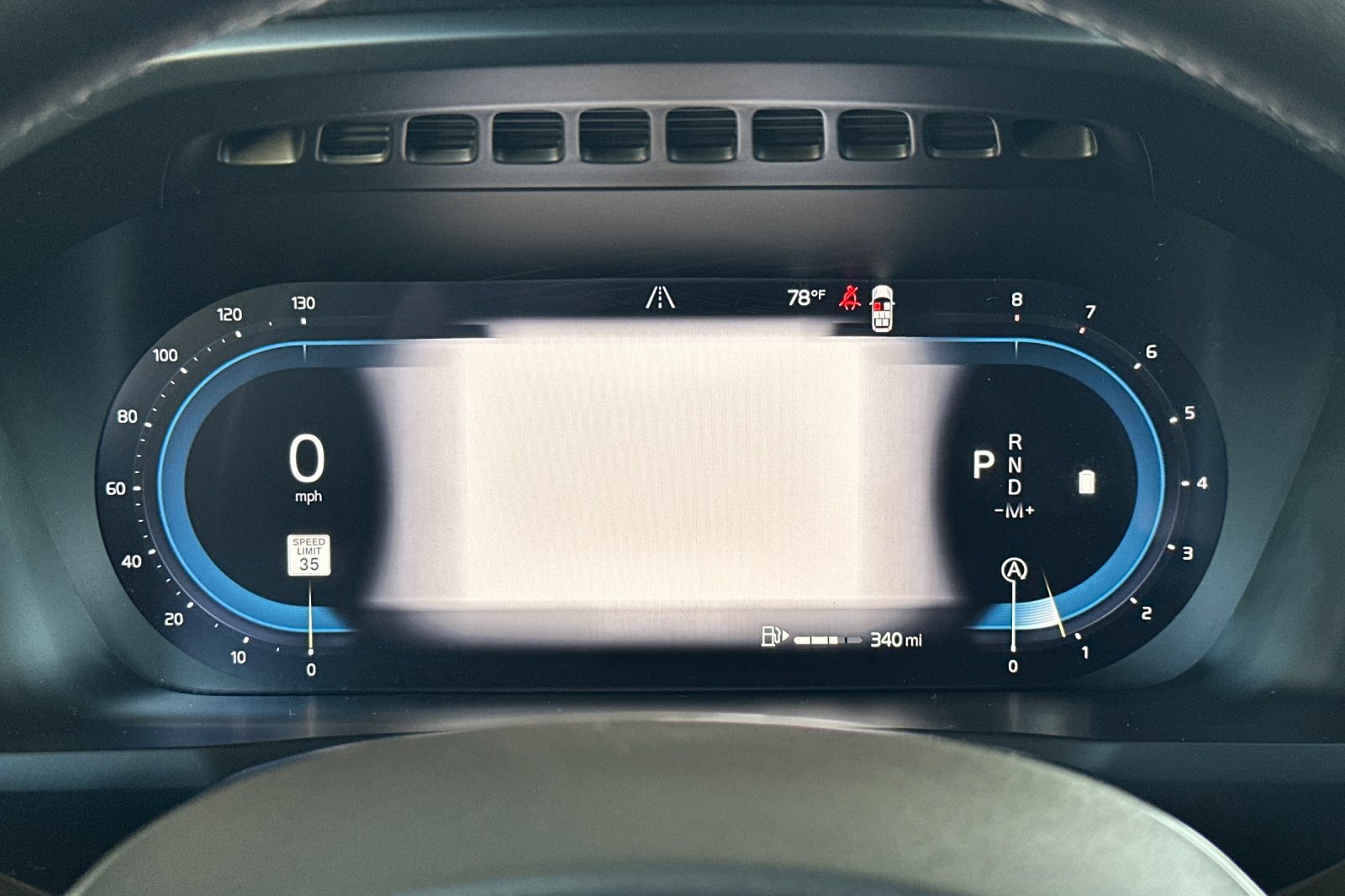 Certified 2025 Volvo XC90 B6 Plus image 31
