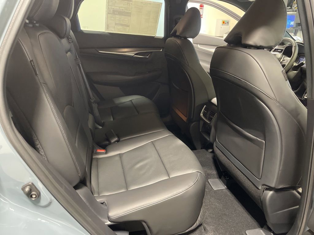 Certified 2025 INFINITI QX55 Luxe w/ Cargo Package image 25