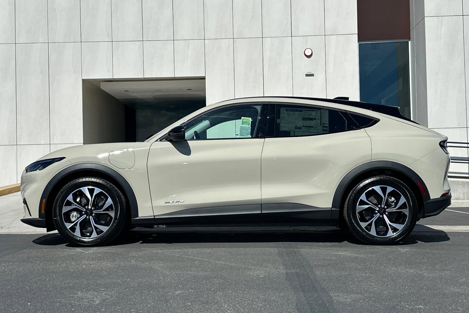 New 2026 Ford Mustang Mach-E Select w/ Interior Protection Package RWD image 6