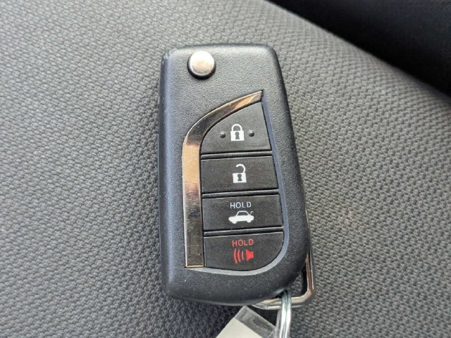 Used 2024 Toyota Corolla LE FWD image 30