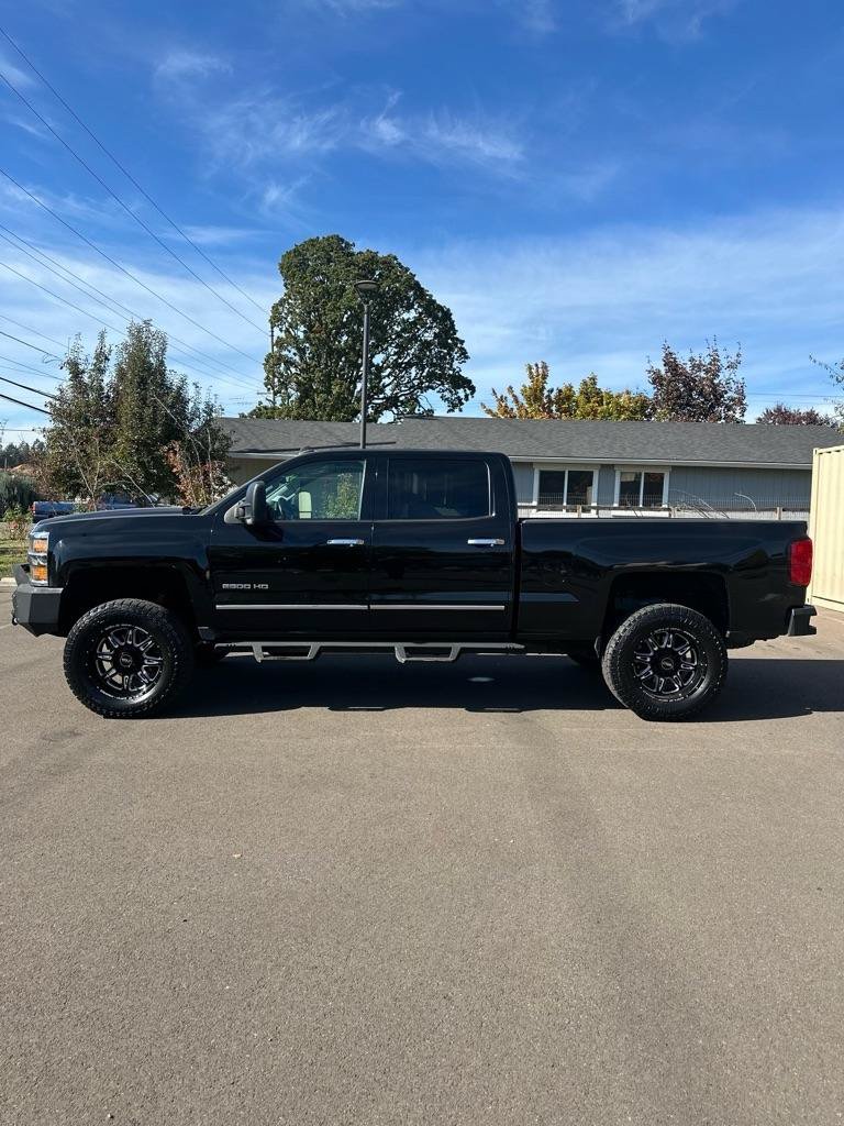 Used 2015 Chevrolet Silverado 2500 LTZ AWD/4WD image 8