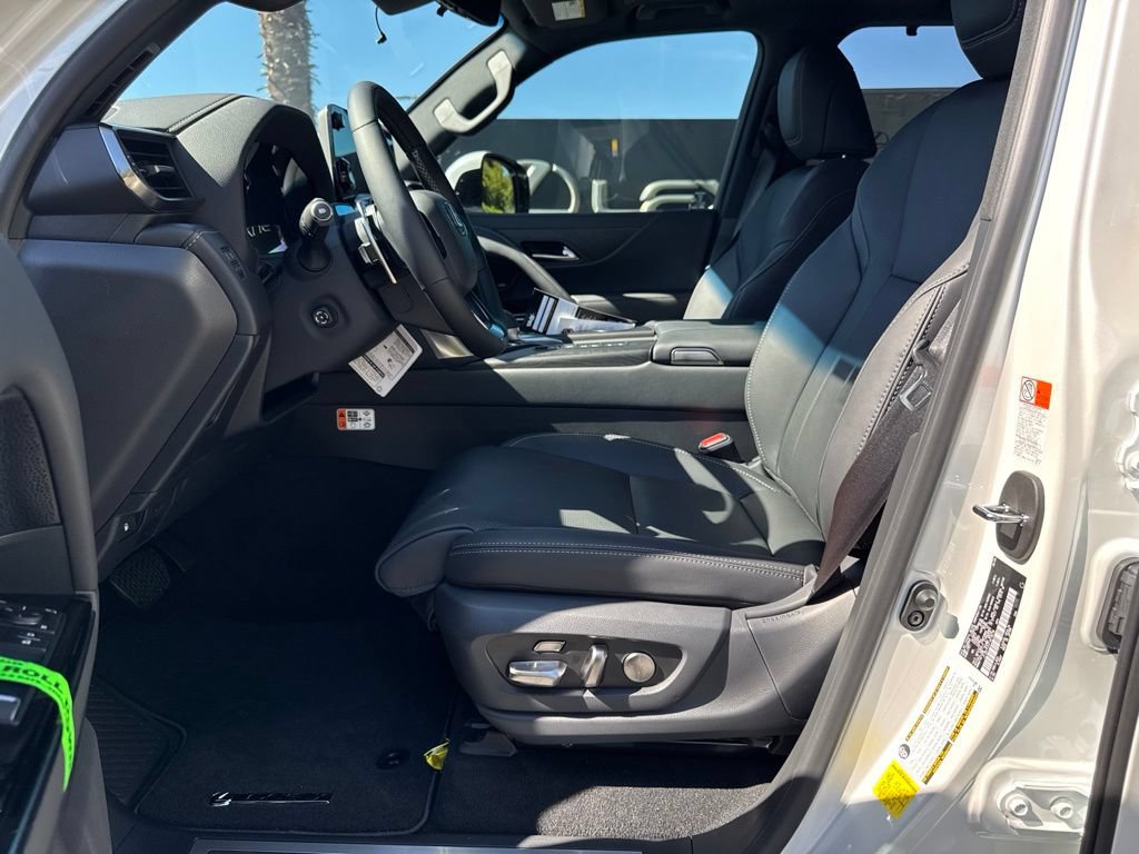 New 2026 Lexus LX 700h Luxury w/ Accessory Package (Z1) AWD/4WD image 4