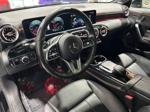 Used 2021 Mercedes-Benz CLA 250 4MATIC image 3