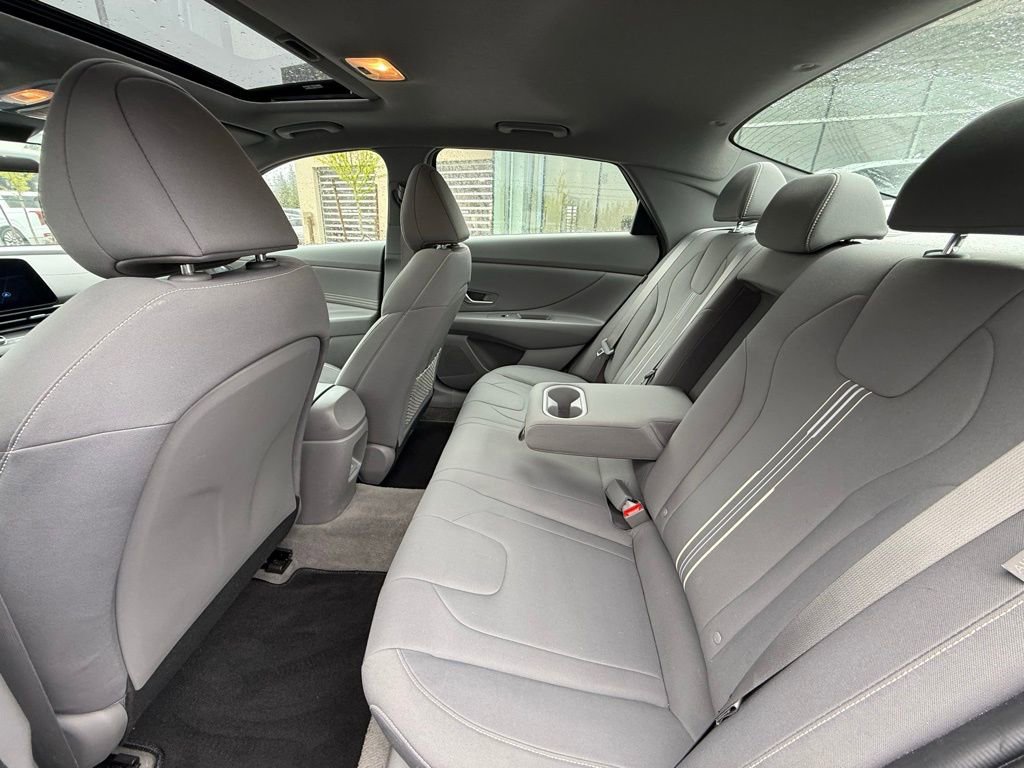 Certified 2024 Hyundai Elantra SEL w/ Convenience Package FWD image 14