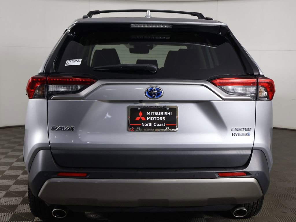 Used 2022 Toyota RAV4 Limited image 13