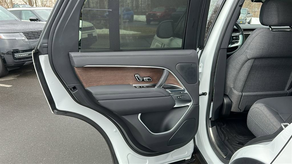 Certified 2023 Land Rover Range Rover SE image 20