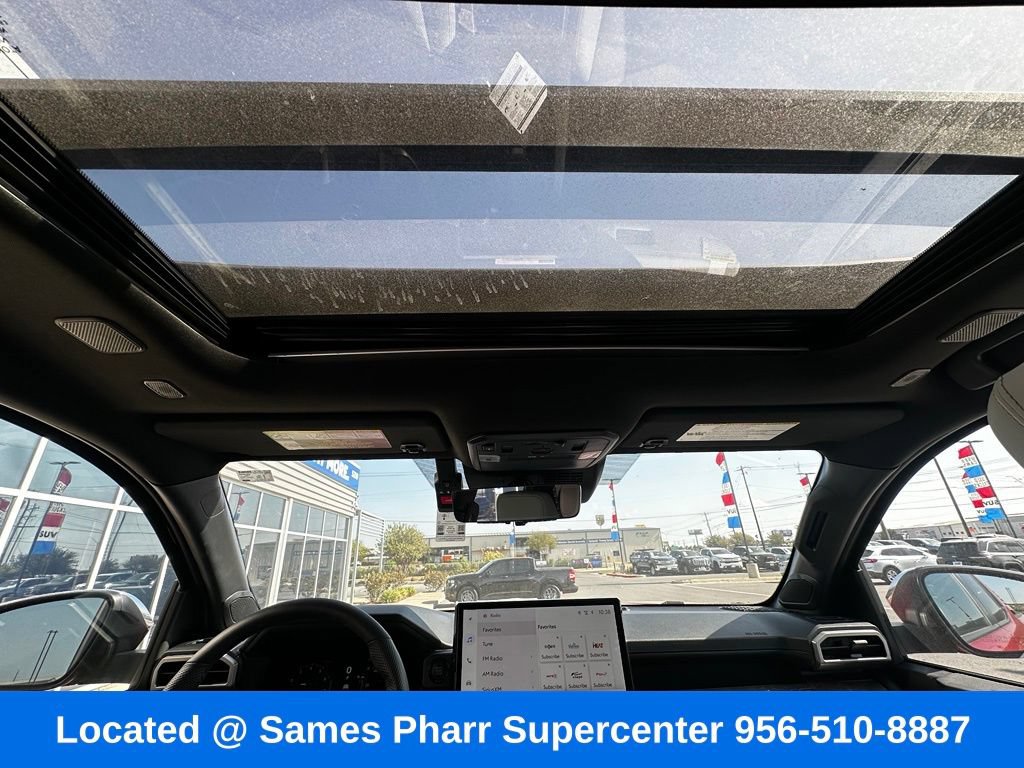 Used 2024 Toyota Tacoma Limited w/ Limited Package (LT) AWD/4WD image 24