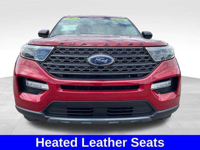 Used 2023 Ford Explorer XLT w/ Equipment Group 202A AWD/4WD image 8