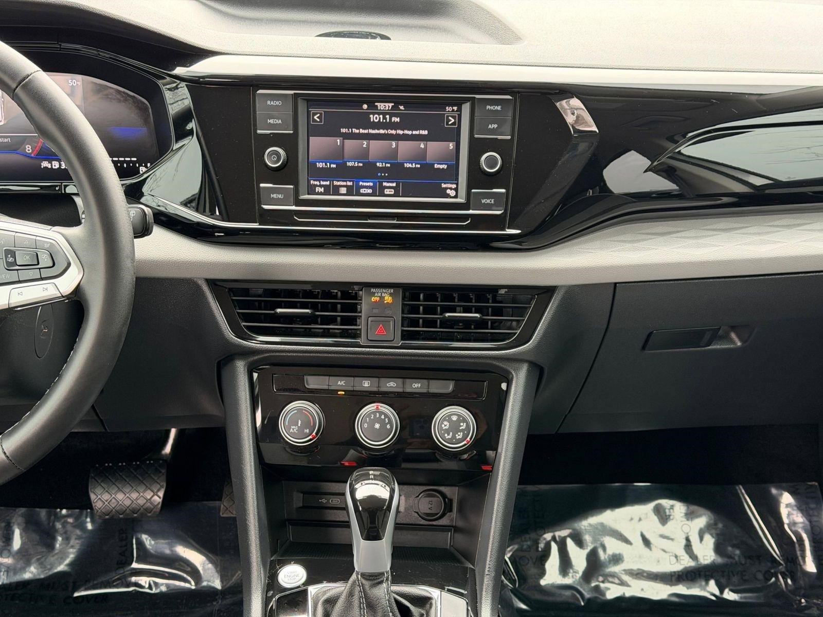 Used 2024 Volkswagen Taos S image 27