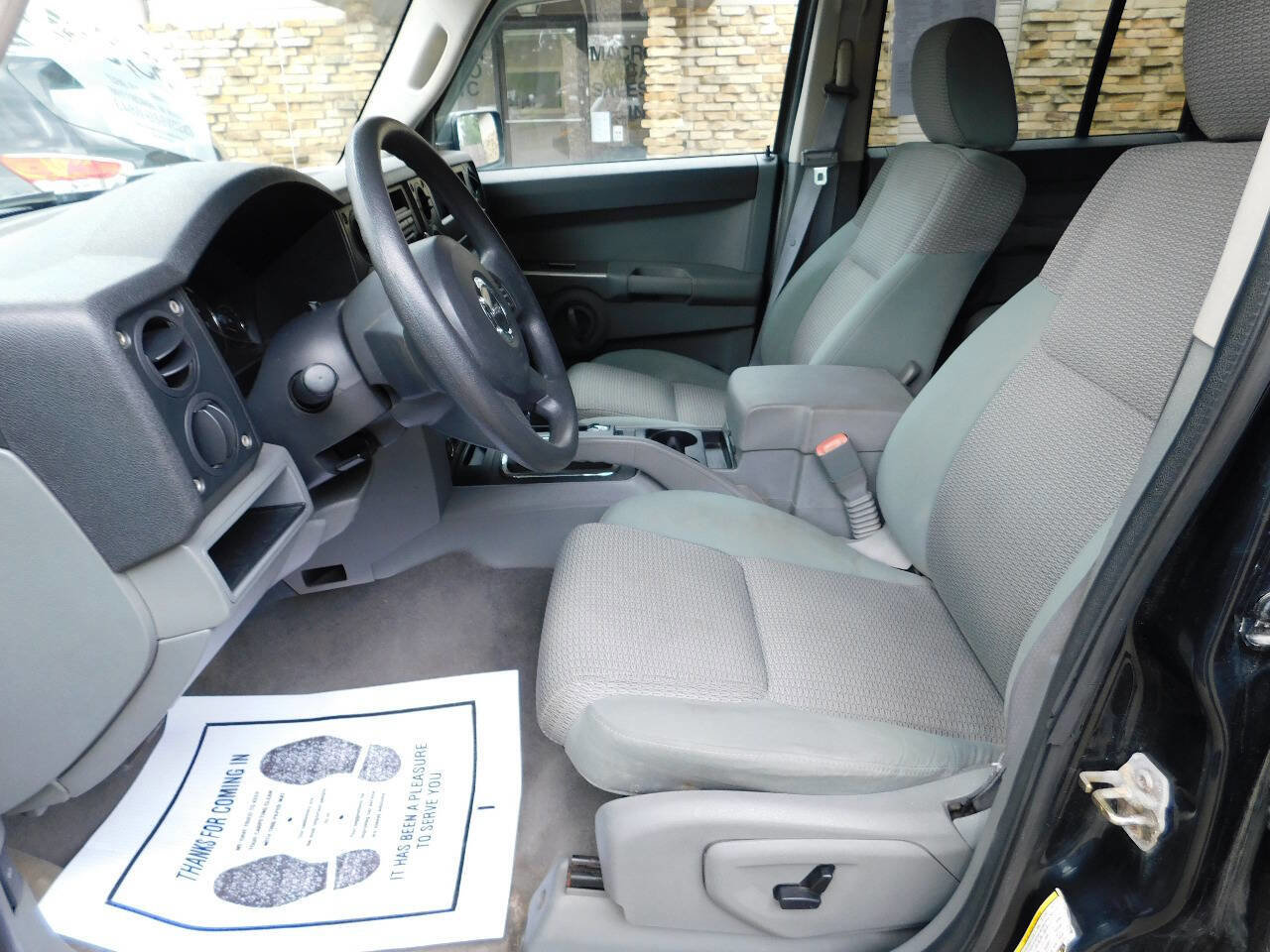 Used 2006 Jeep Commander 4WD w/ Popular Equipment Group image 16