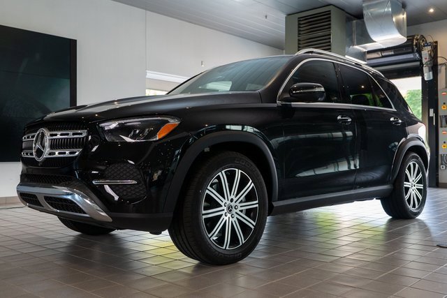 New 2025 Mercedes-Benz GLE 350 4MATIC image 3