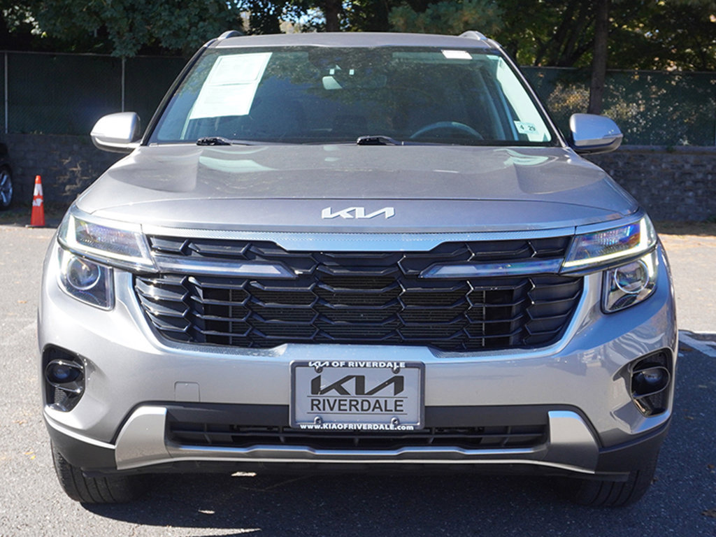 Used 2024 Kia Seltos EX AWD/4WD image 11