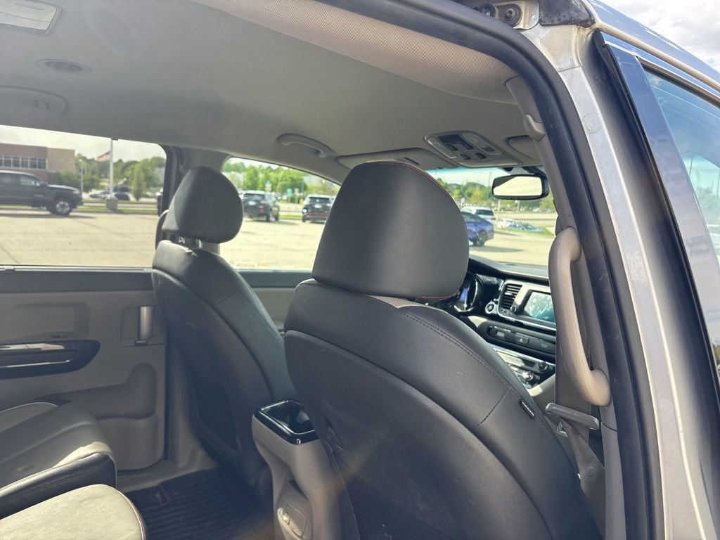 Used 2018 Kia Sedona EX FWD image 29