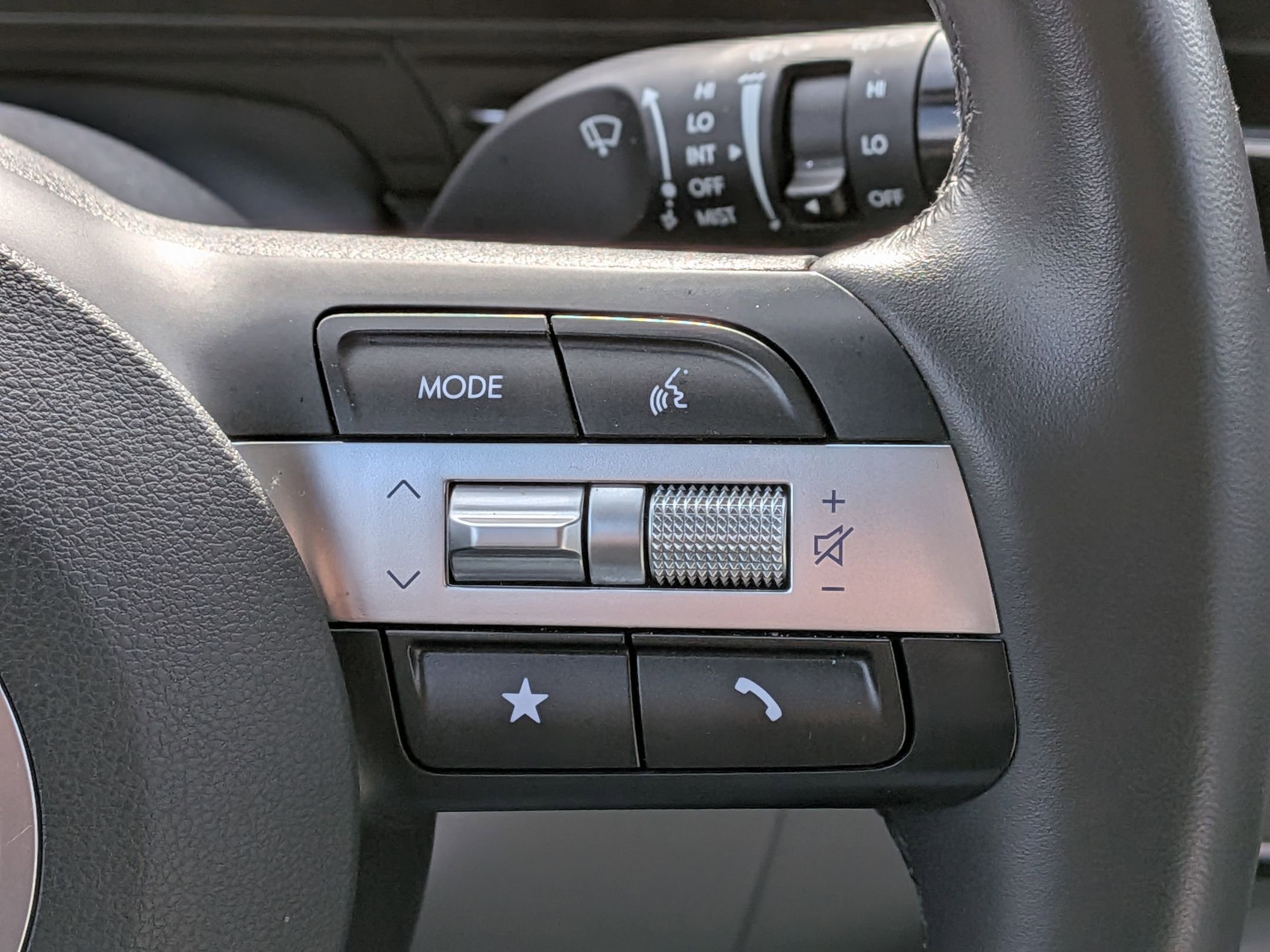 Used 2025 Hyundai Kona SEL image 19