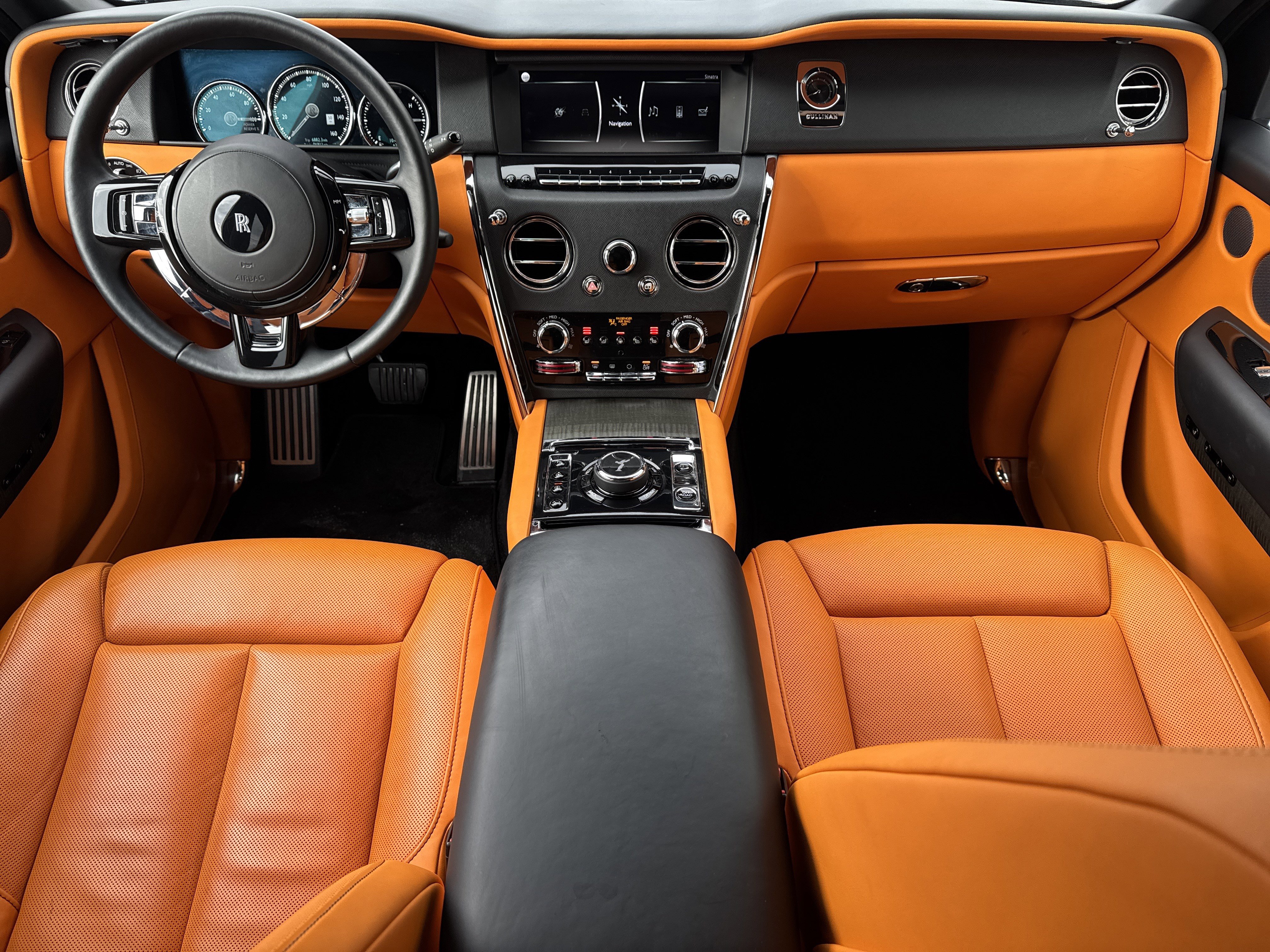 Certified 2024 Rolls-Royce Cullinan image 4