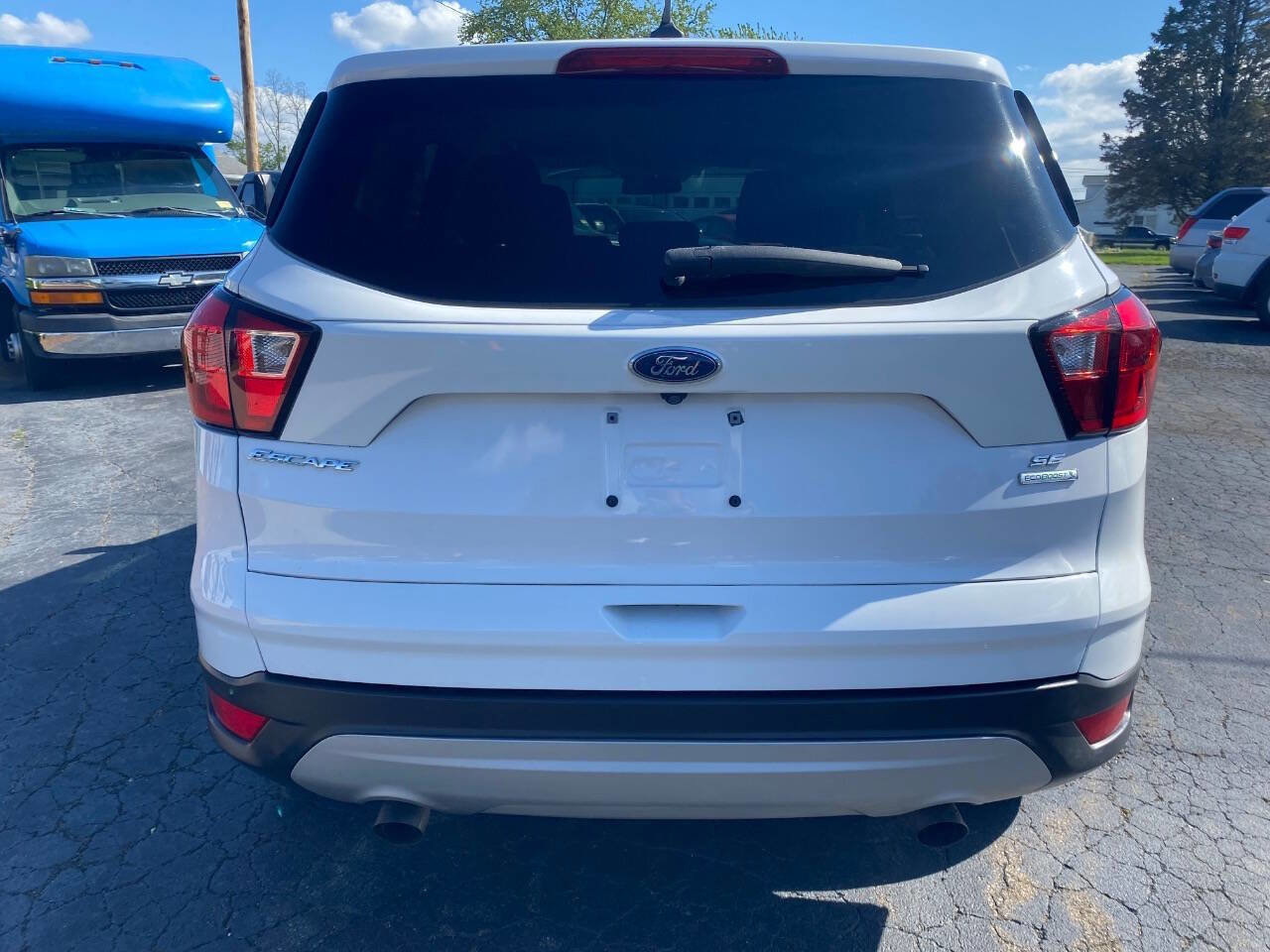 Used 2019 Ford Escape SE FWD image 5