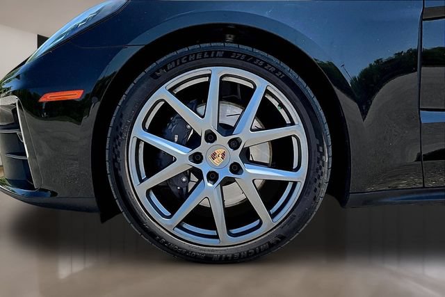 Used 2025 Porsche Panamera 4 AWD/4WD image 28
