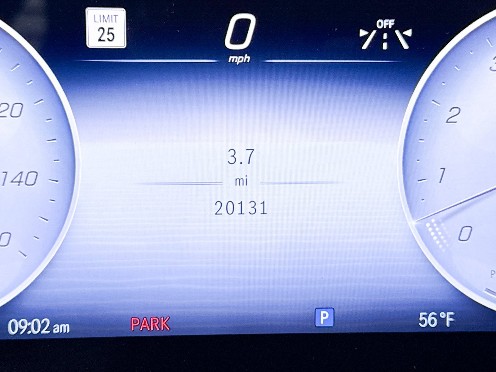 Used 2023 Mercedes-Benz S 500 4MATIC w/ AMG Line image 36