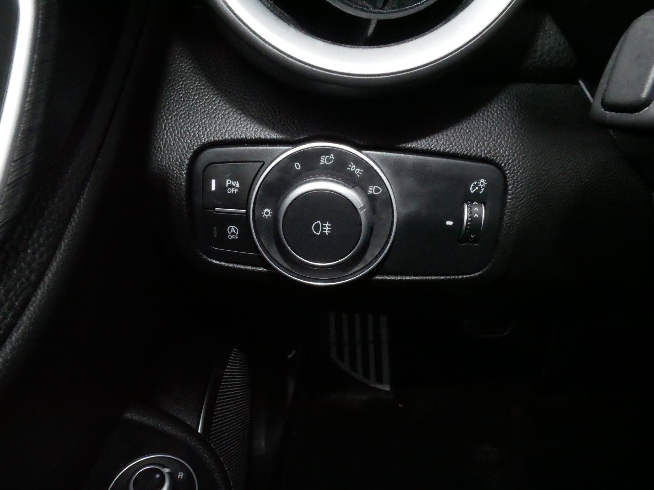 Used 2022 Alfa Romeo Giulia Sprint image 26