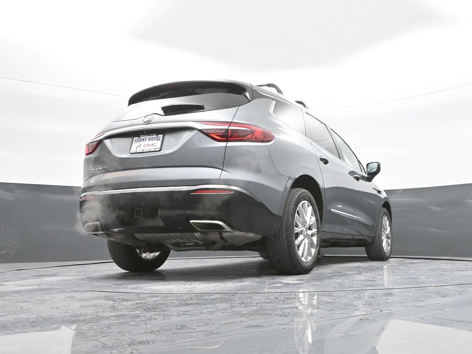 Used 2020 Buick Enclave Premium w/ Sun and Sites Package image 40