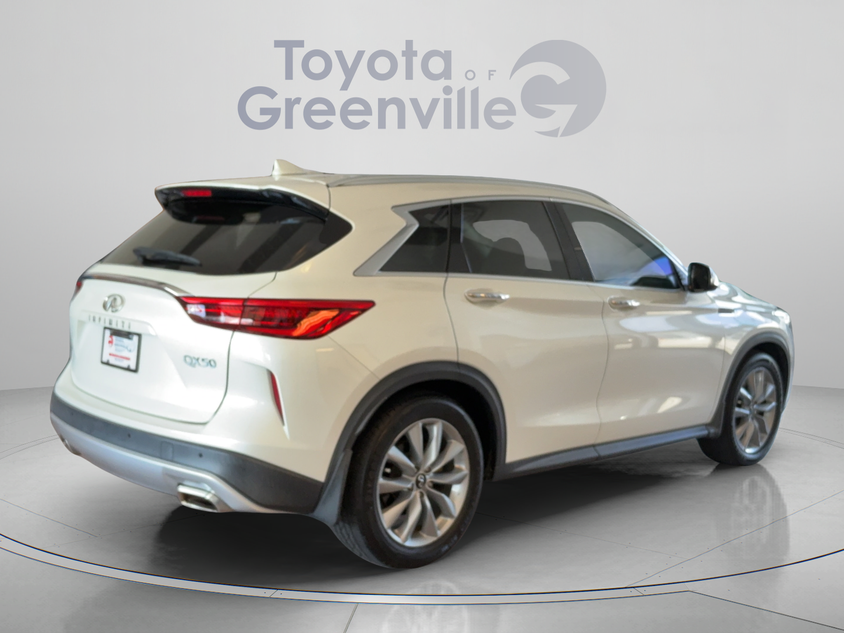Used 2021 INFINITI QX50 Luxe FWD image 6