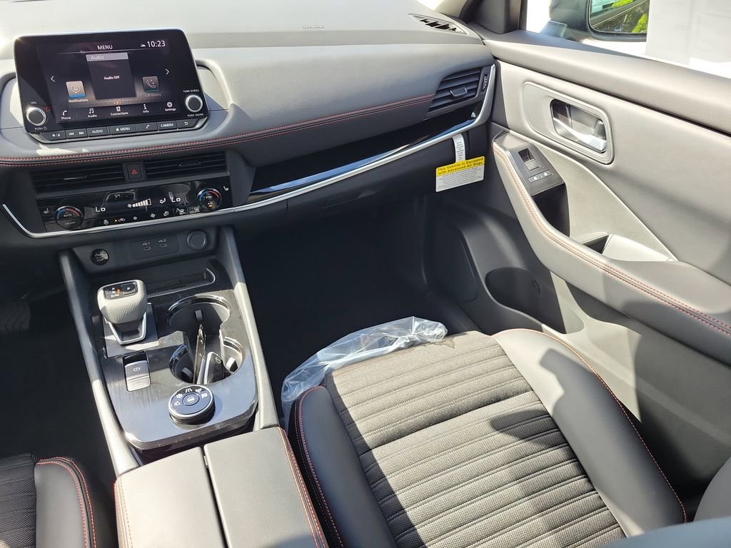 New 2026 Nissan Rogue SV AWD/4WD image 19