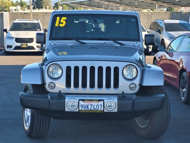 Used 2015 Jeep Wrangler Sahara w/ Connectivity Group AWD/4WD image 2