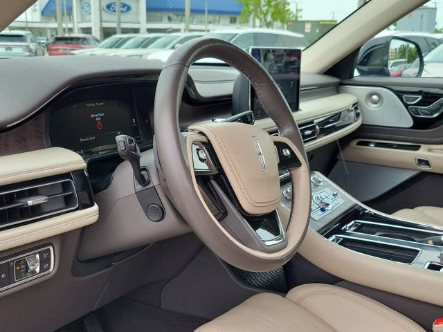 Certified 2020 Lincoln Aviator Reserve w/ Equipment Group 202A AWD/4WD image 20