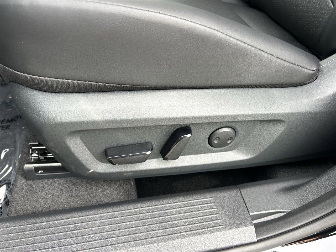 New 2026 Nissan Rogue SV image 28