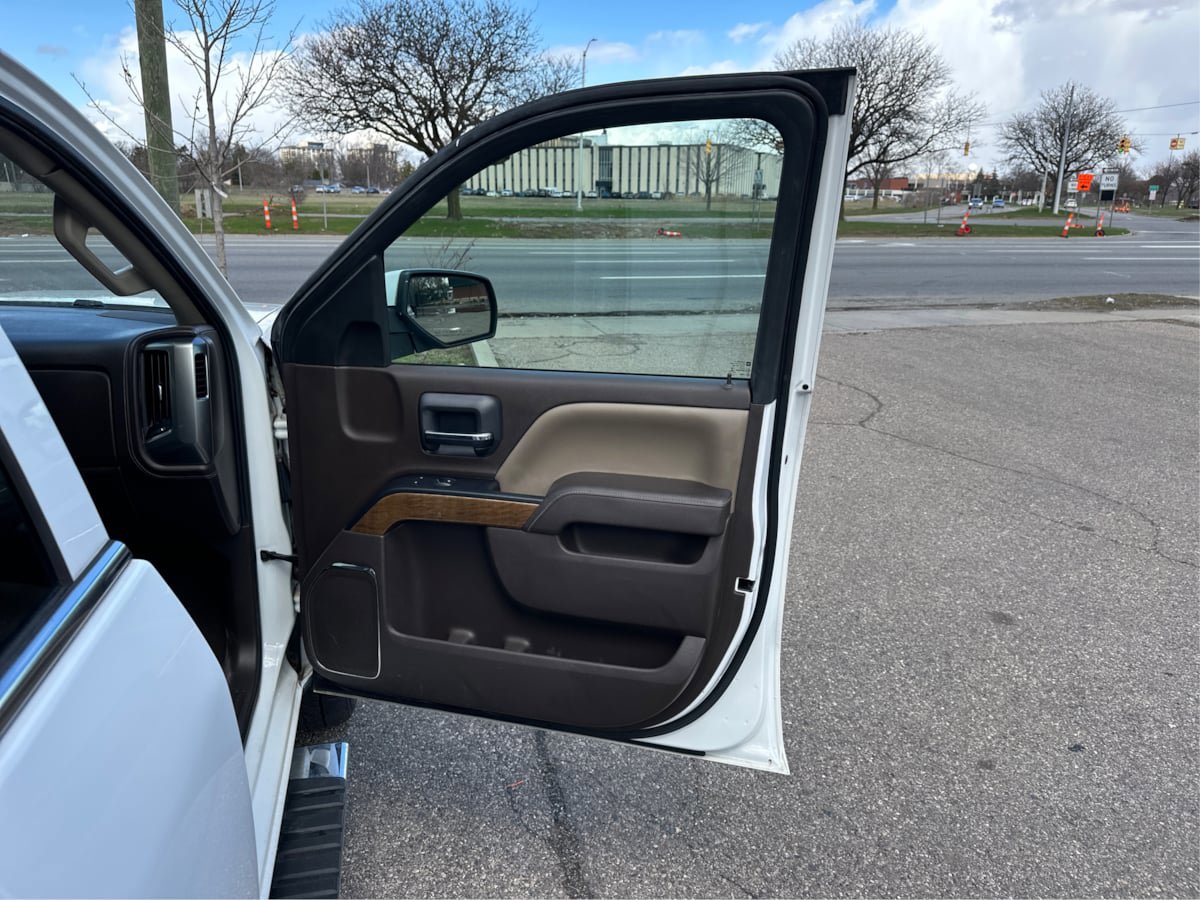 Used 2020 Ford EcoSport S image 35