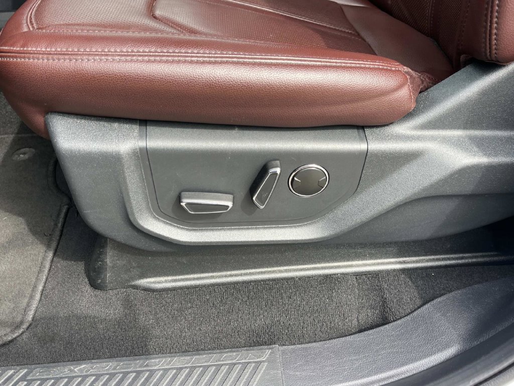 Used 2024 Ford Expedition Limited RWD image 33
