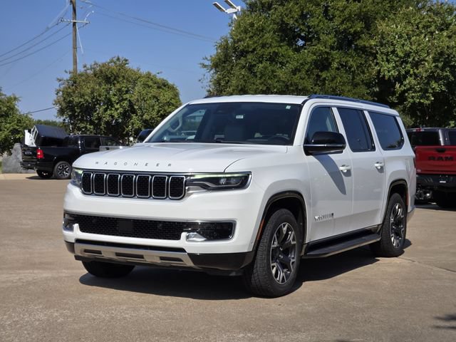 Certified 2024 Jeep Wagoneer L Series III w/ Flexible Seating Group AWD/4WD image 3