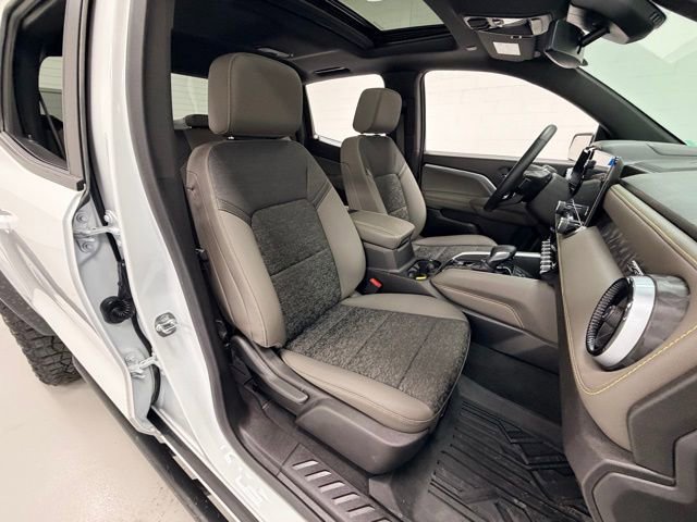 Certified 2024 Chevrolet Colorado ZR2 w/ Technology Package image 31