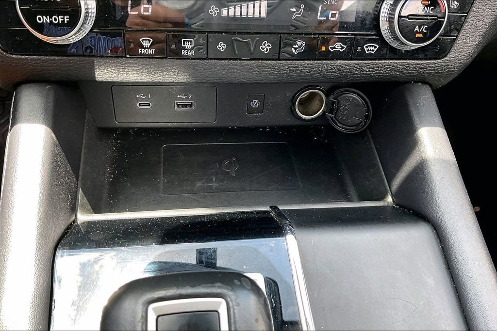 Used 2024 Mitsubishi Outlander SE AWD/4WD image 14